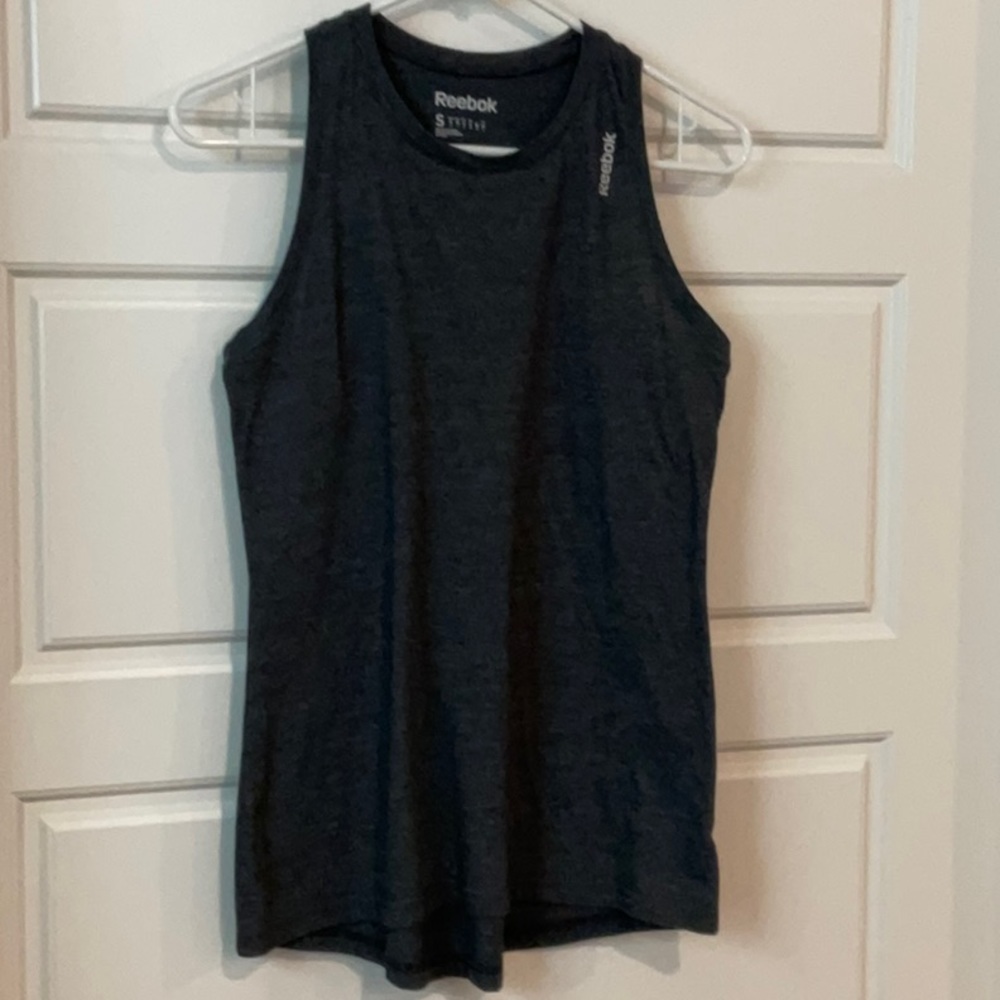 Reebok running/workout top